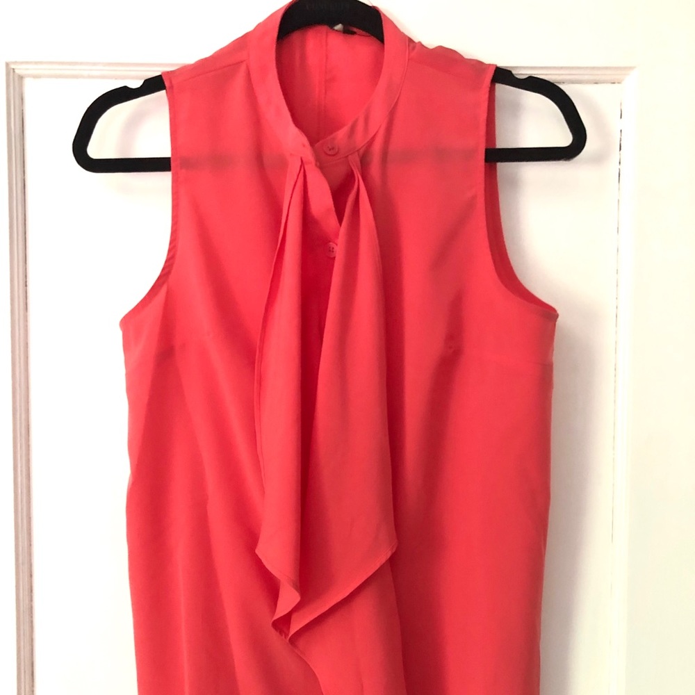 Banana Republic Ruffle Sleeveless Blouse EUC